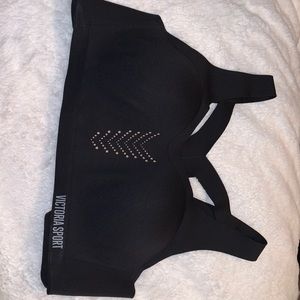 Black Victoria secret sports bra
